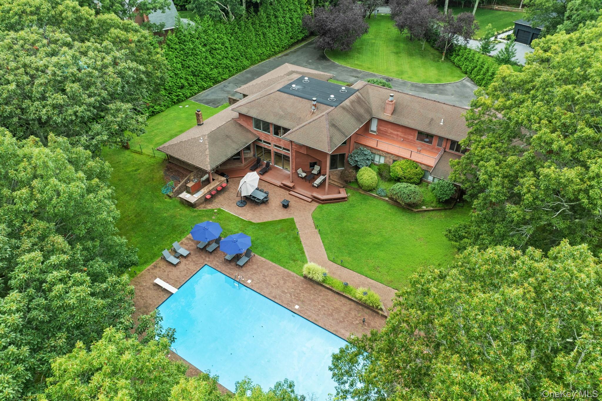 27 Realnautic Court, Hampton Bays NY 11946