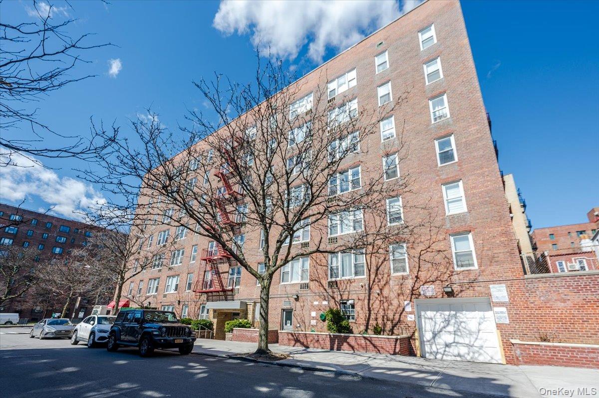 1332 Metropolitan Avenue Unit 4K, Bronx NY 10462