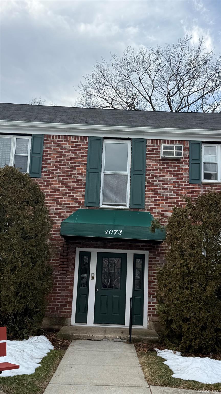 1072 Fenwood Drive Unit 4, Valley Stream NY 11580