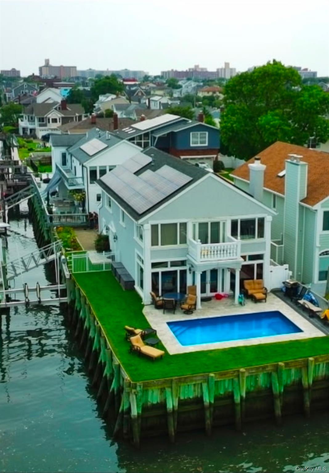 609 E Bay Drive, Long Beach NY 11561