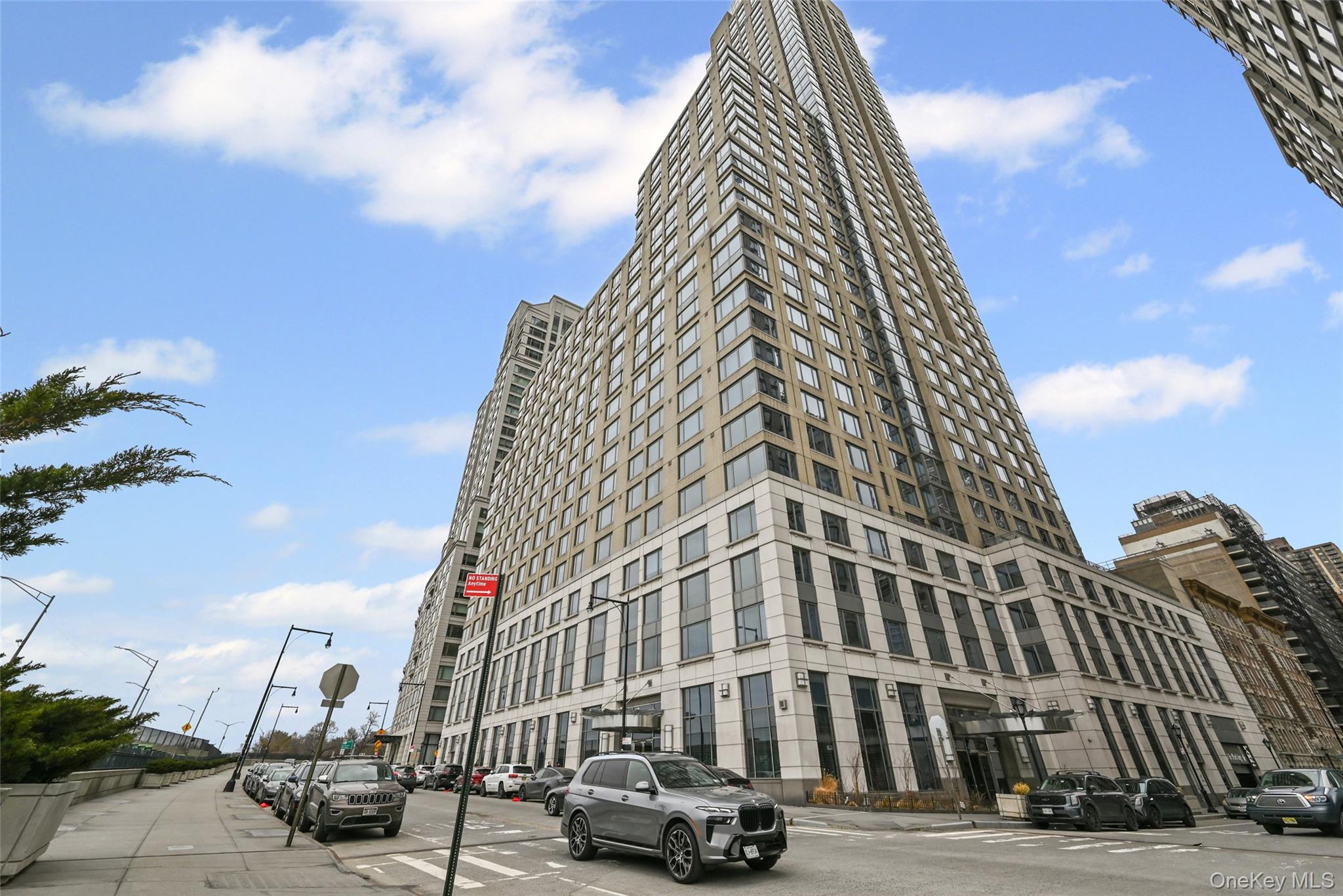 220 Riverside Boulevard Unit 19L, Manhattan NY 10069