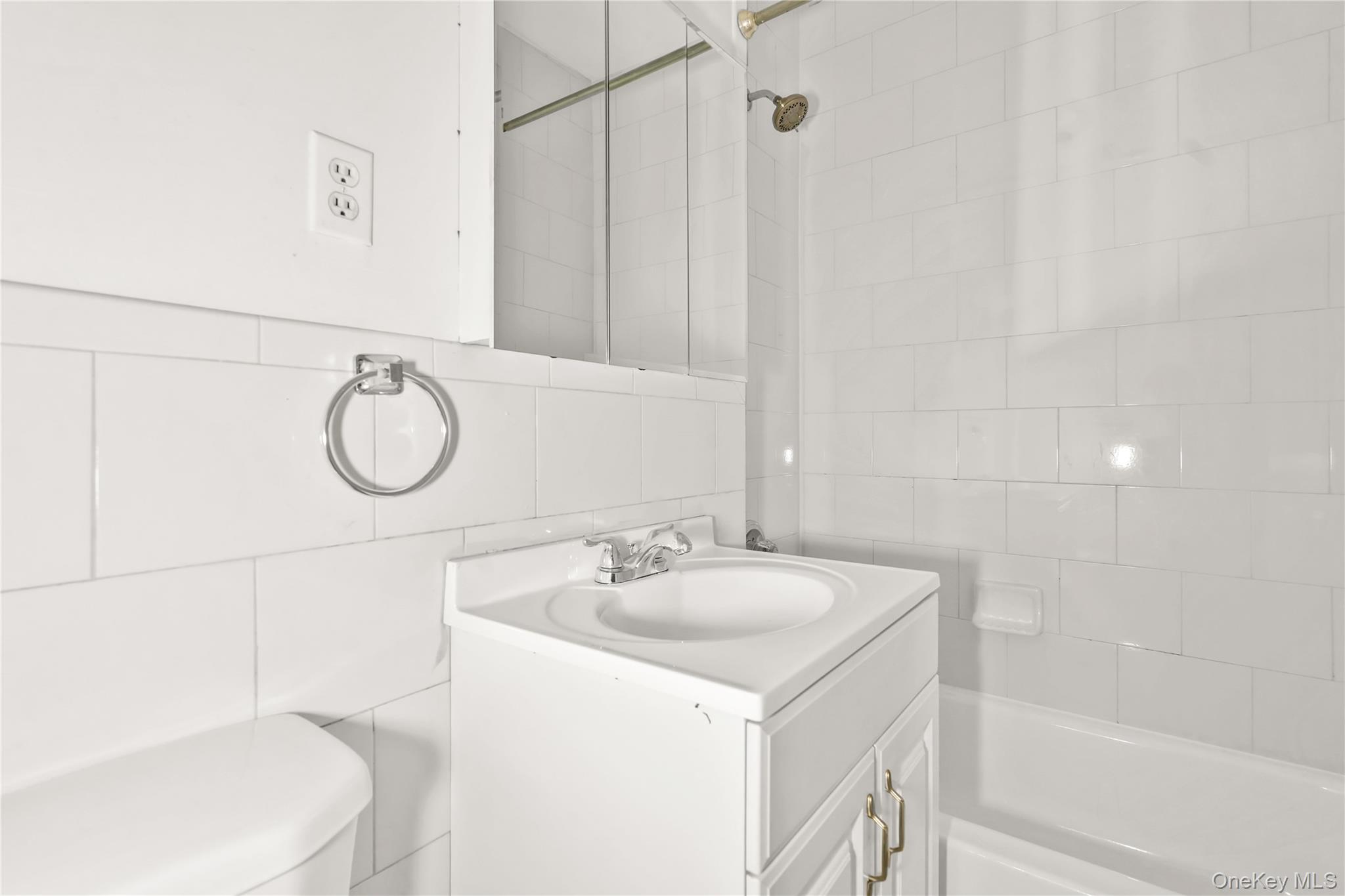 211 E 88 Street Unit 2A, Manhattan NY 10128