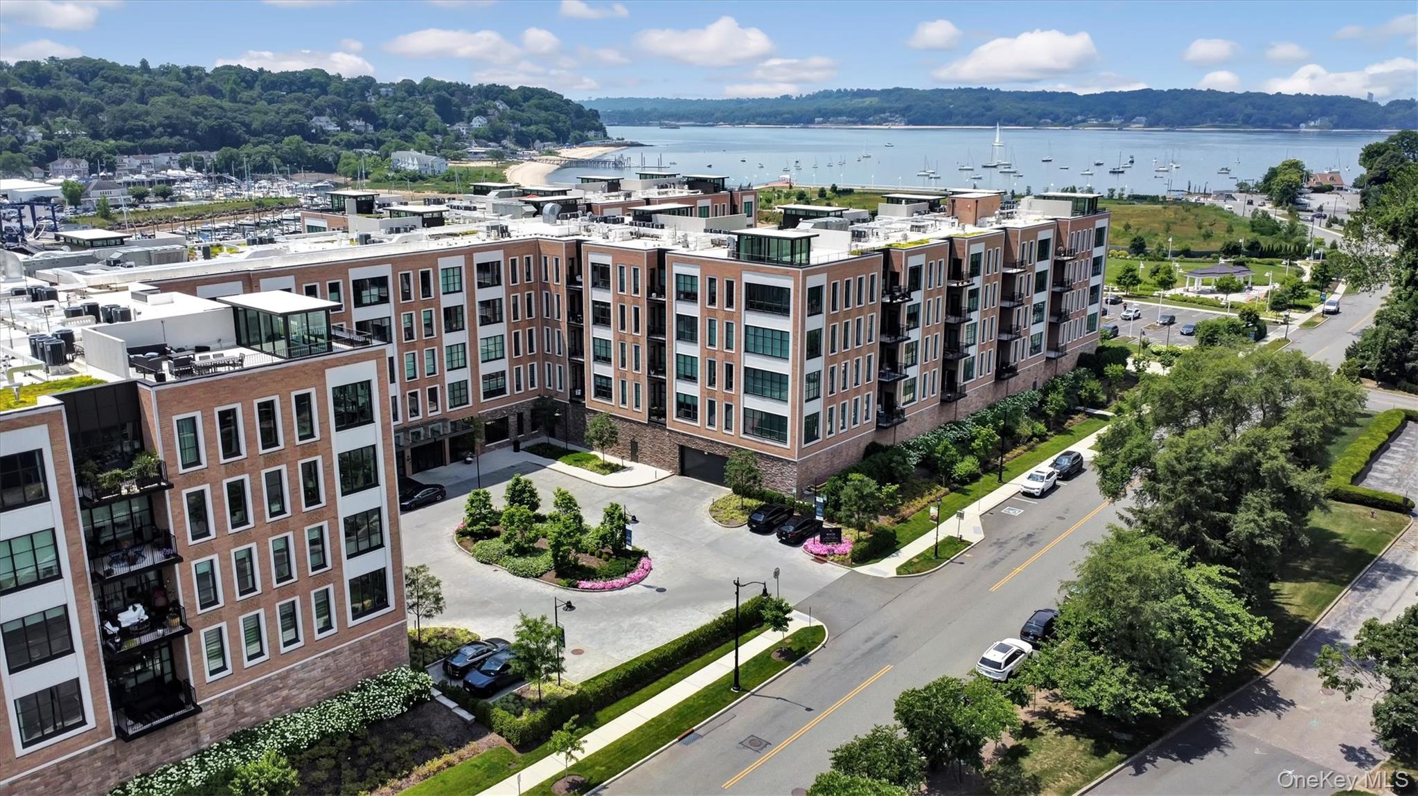 100 Garvies Point Road Unit 1116, Glen Cove NY 11542