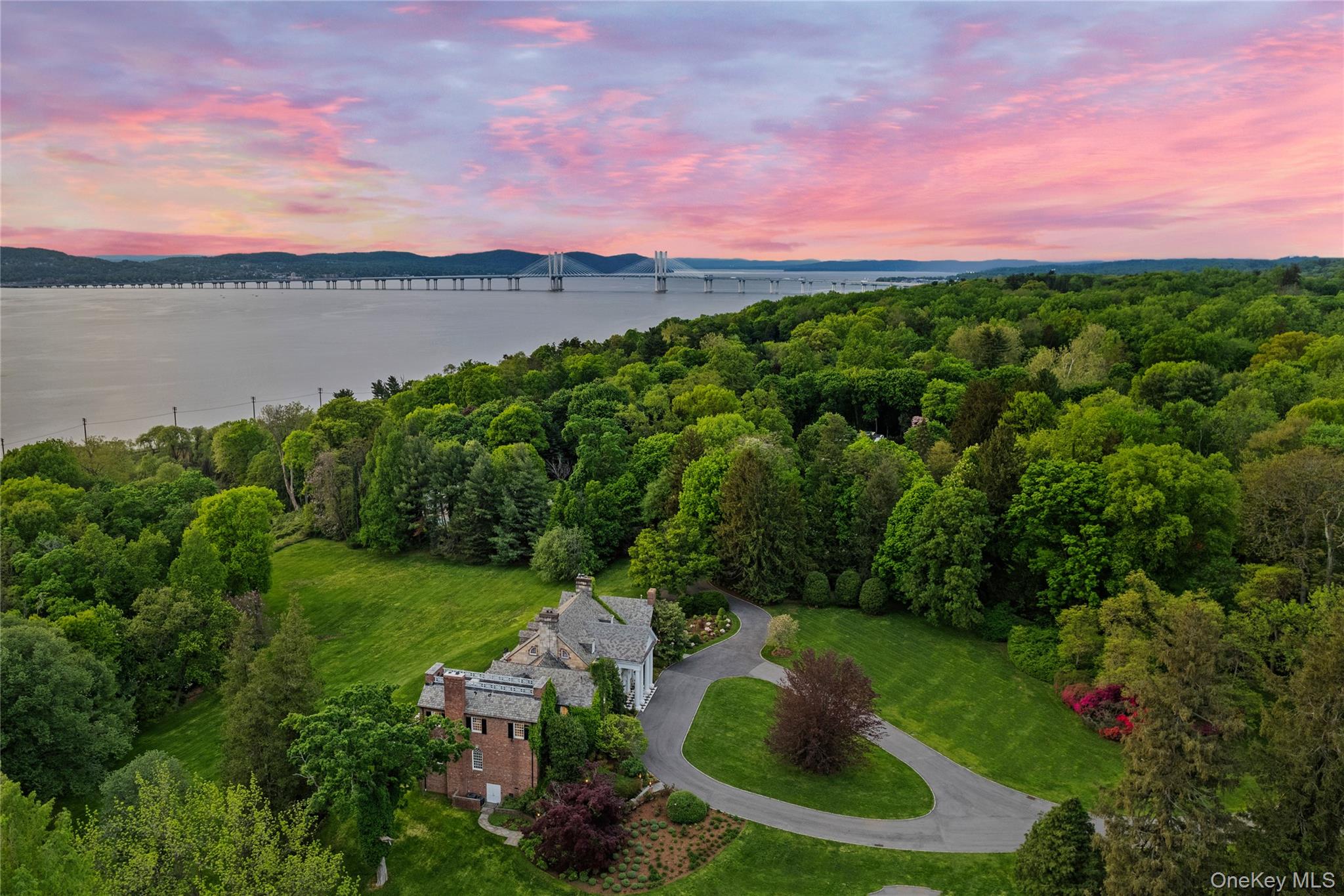 2 Fargo Lane, Irvington NY 10533