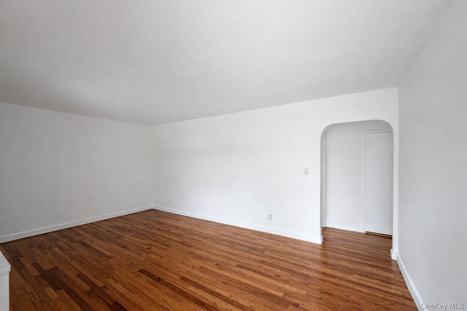 260-11 Langstone Avenue Unit GV118E5-1, Glen Oaks NY 11004