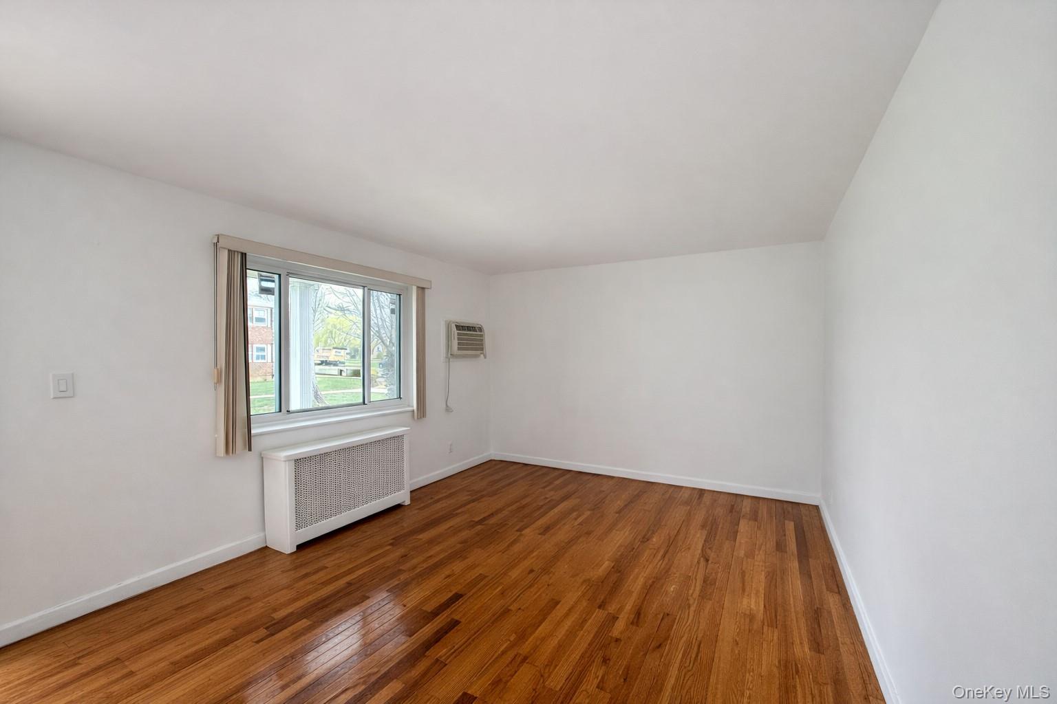 260-11 Langstone Avenue Unit GV118E5-1, Glen Oaks NY 11004