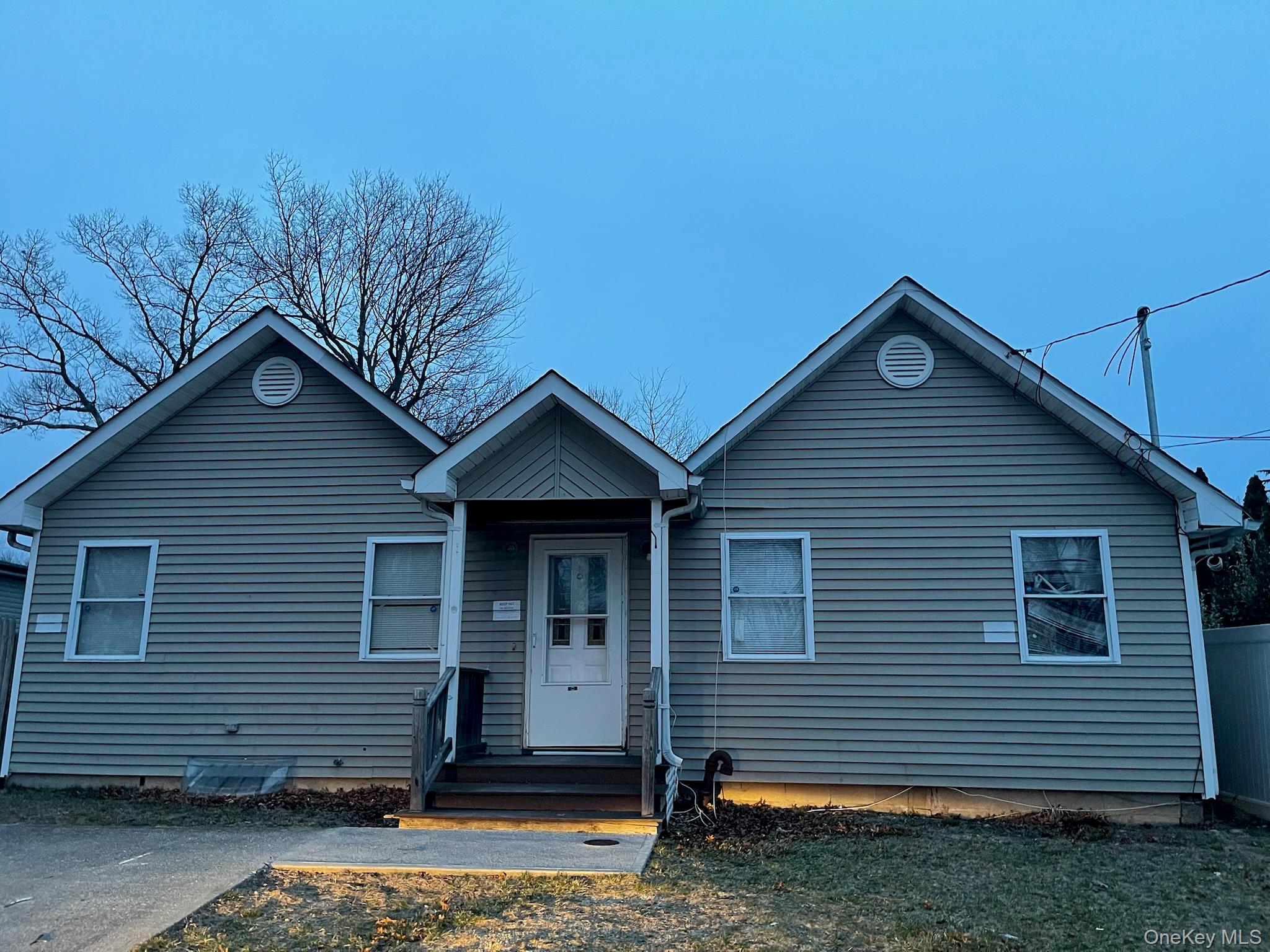 113 Dakota Street, Ronkonkoma NY 11779