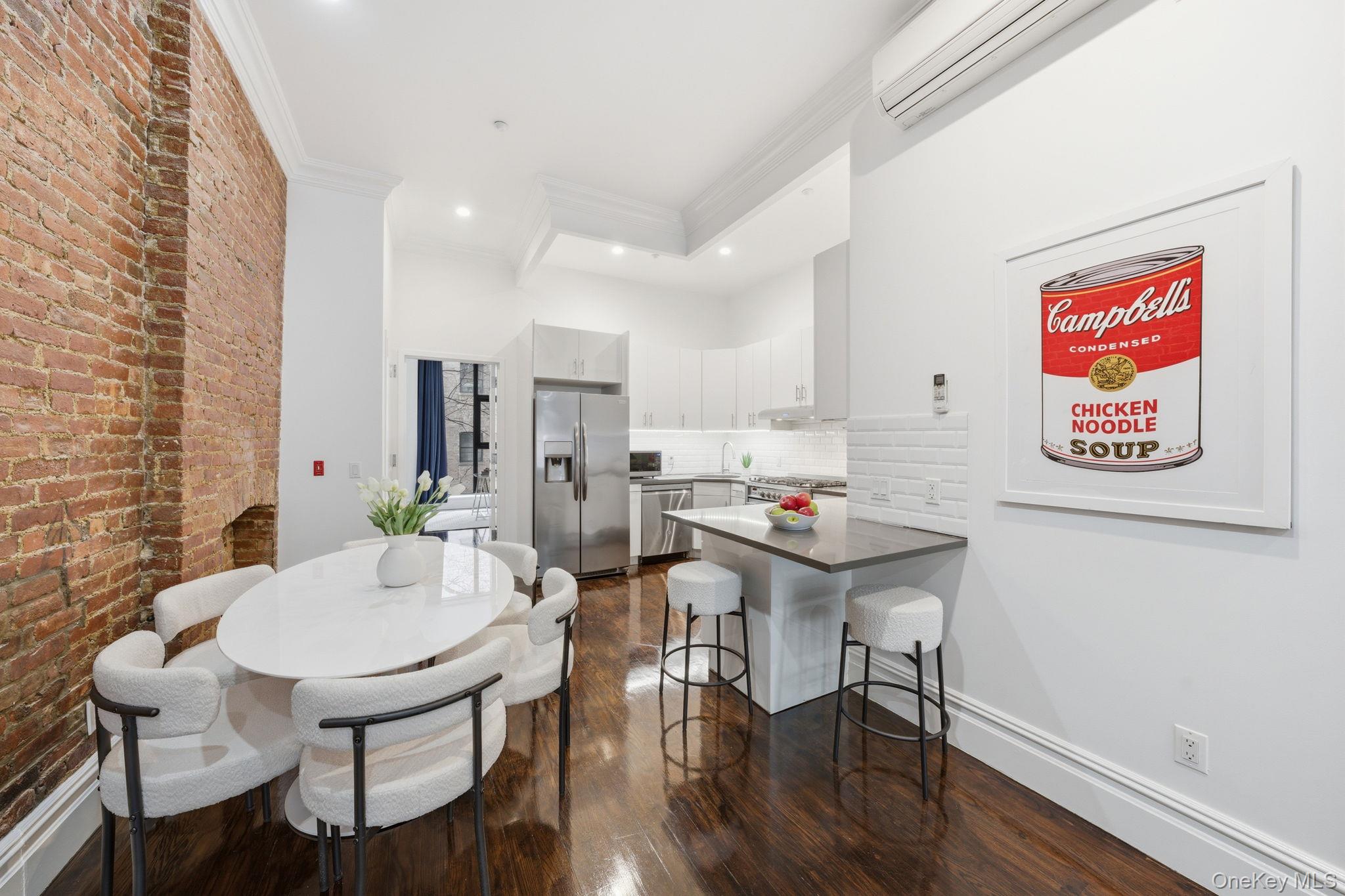 236 W 112th Street Unit 1, Manhattan NY 10026