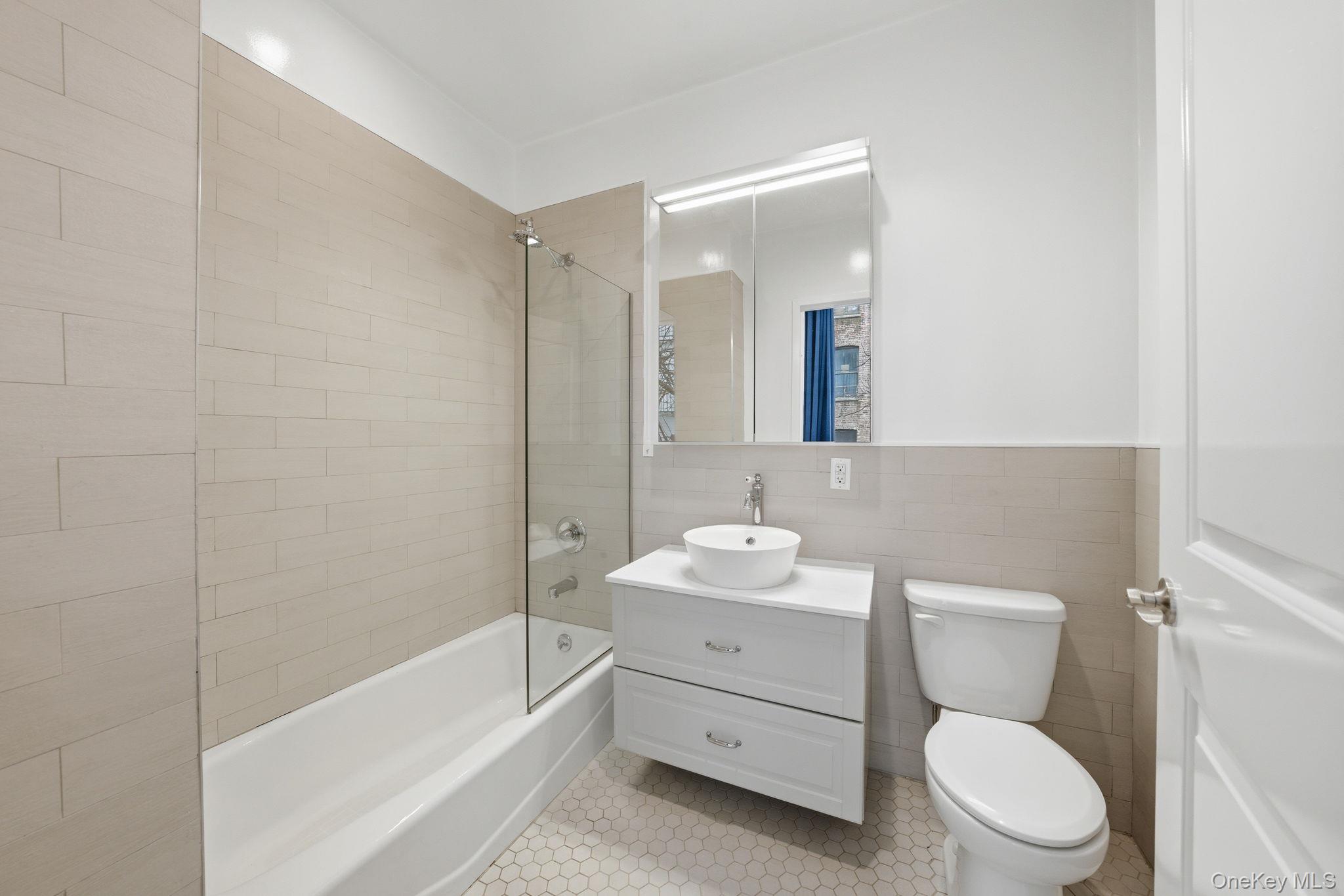 236 W 112th Street Unit 1, Manhattan NY 10026