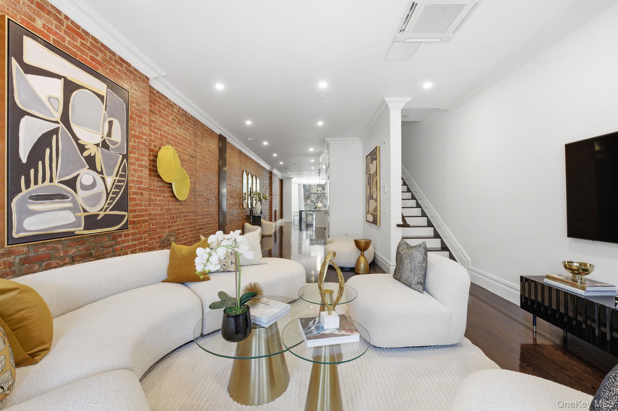 236 W 112th Street Unit 2, Manhattan NY 10026