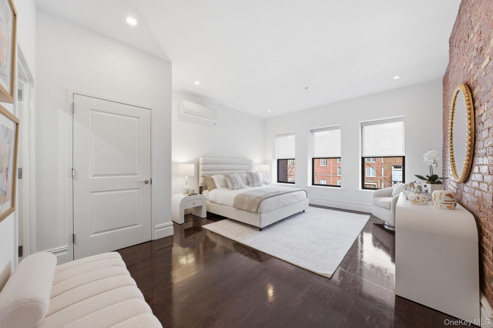 236 W 112th Street Unit 2, Manhattan NY 10026
