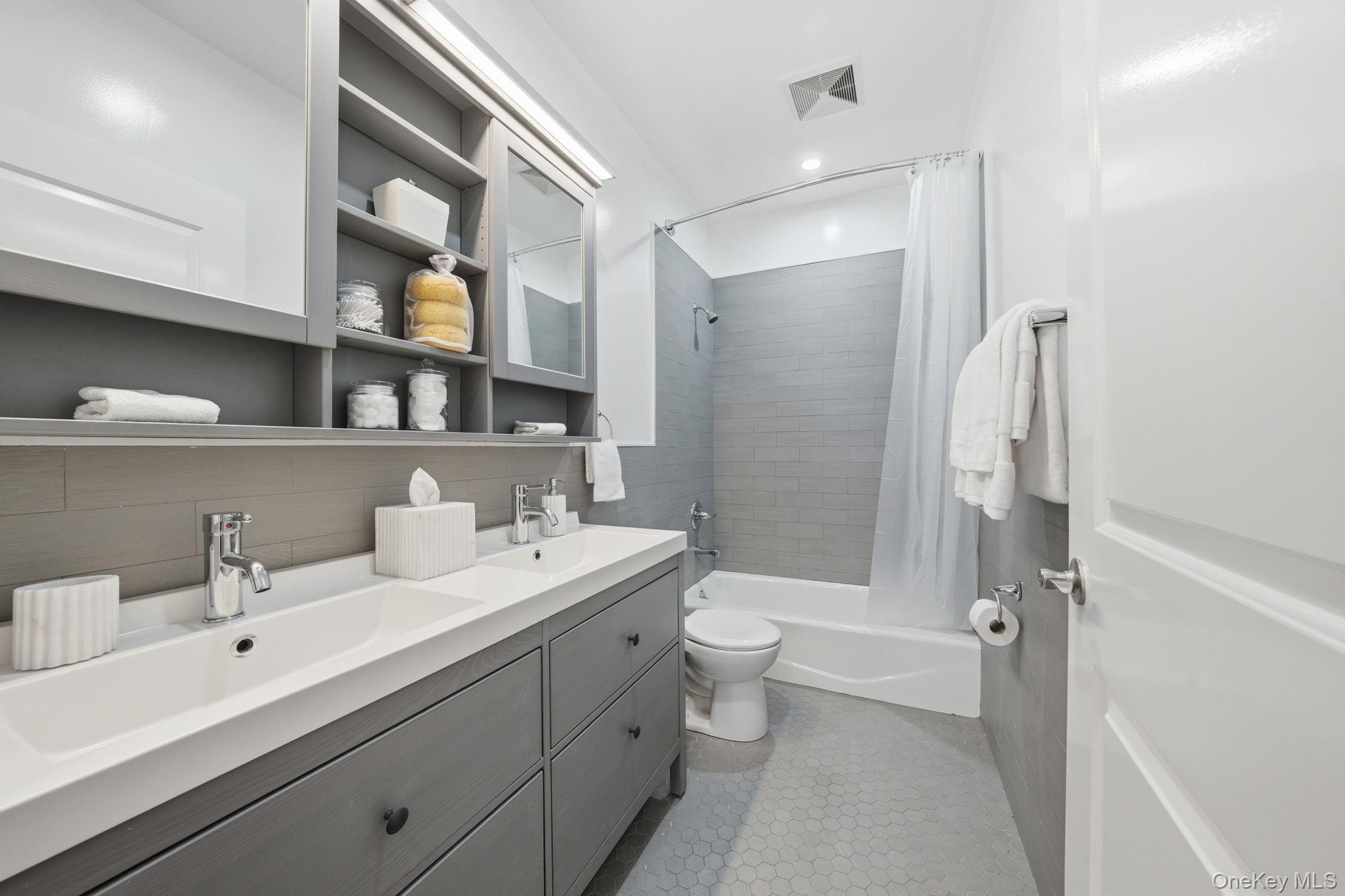 236 W 112th Street Unit 2, Manhattan NY 10026