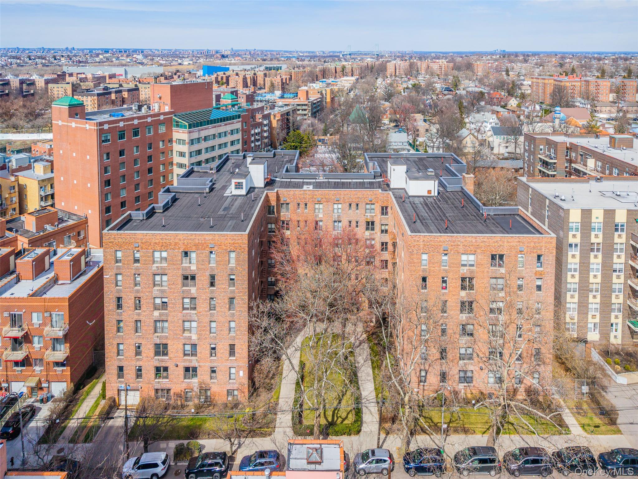 14033 34th ave Unit 5C, Flushing NY 11354