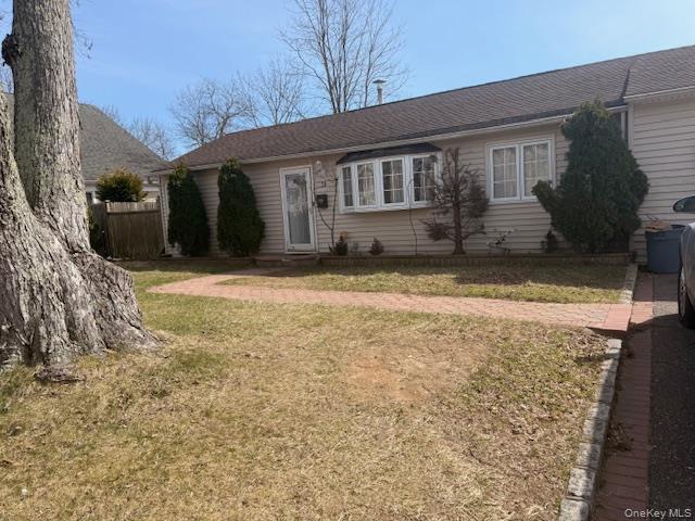 30 Tamarack Street, Central Islip NY 11722