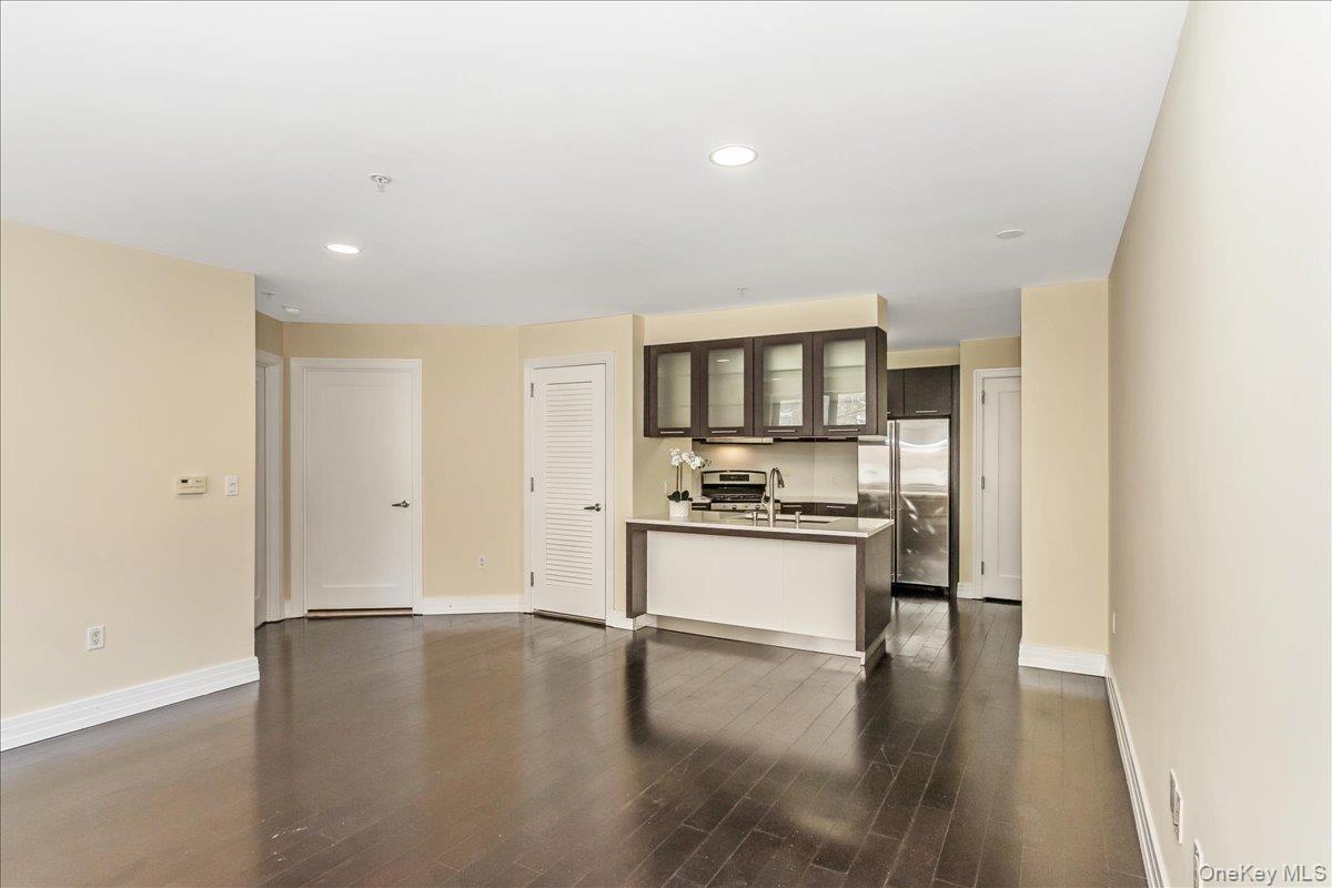 6405 Yellowstone Boulevard Unit 207, Forest Hills NY 11375