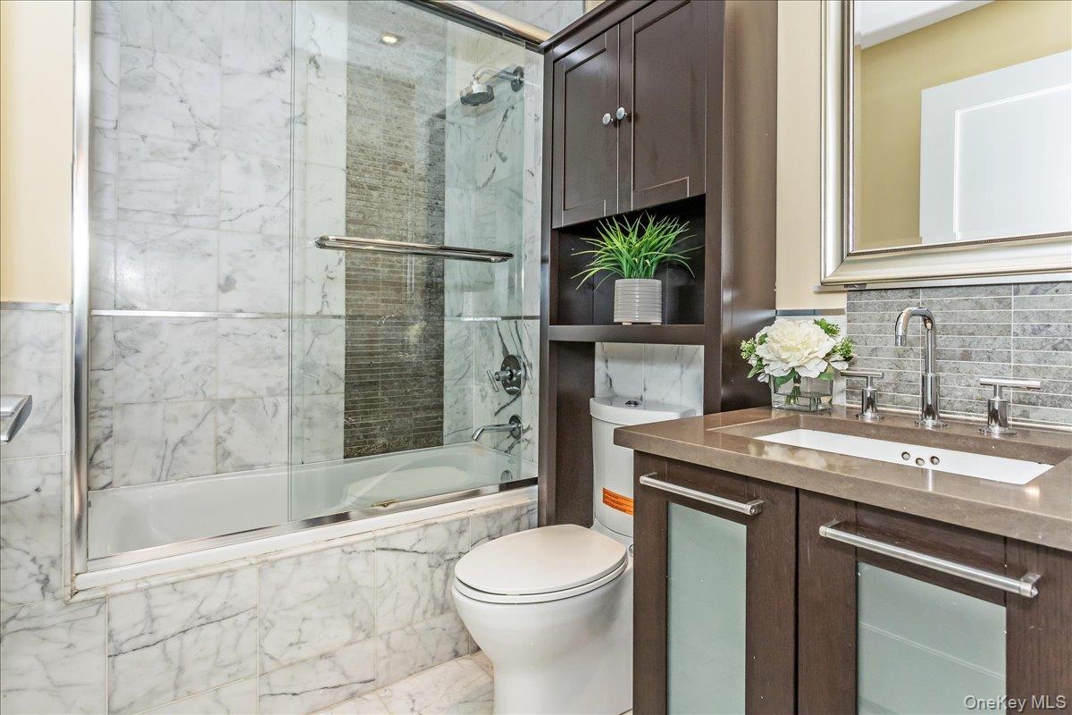 6405 Yellowstone Boulevard Unit 207, Forest Hills NY 11375