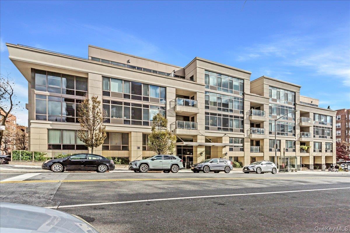 6405 Yellowstone Boulevard Unit 207, Forest Hills NY 11375