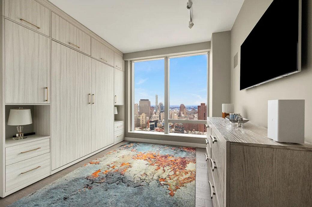 252 SOUTH Street Unit 46K, Manhattan NY 10002