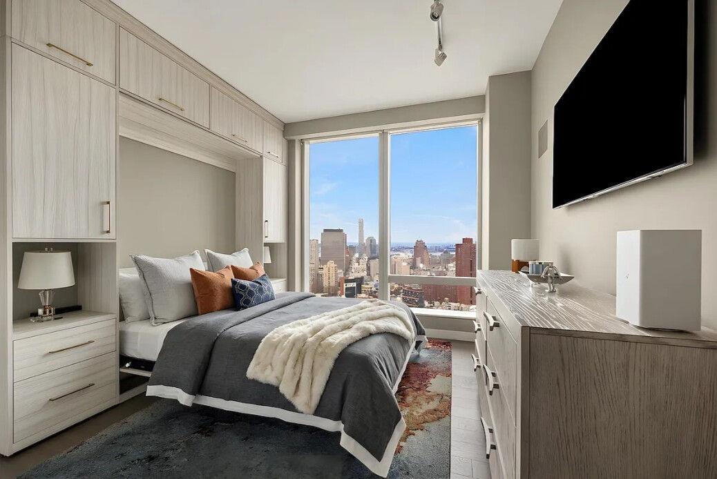 252 SOUTH Street Unit 46K, Manhattan NY 10002