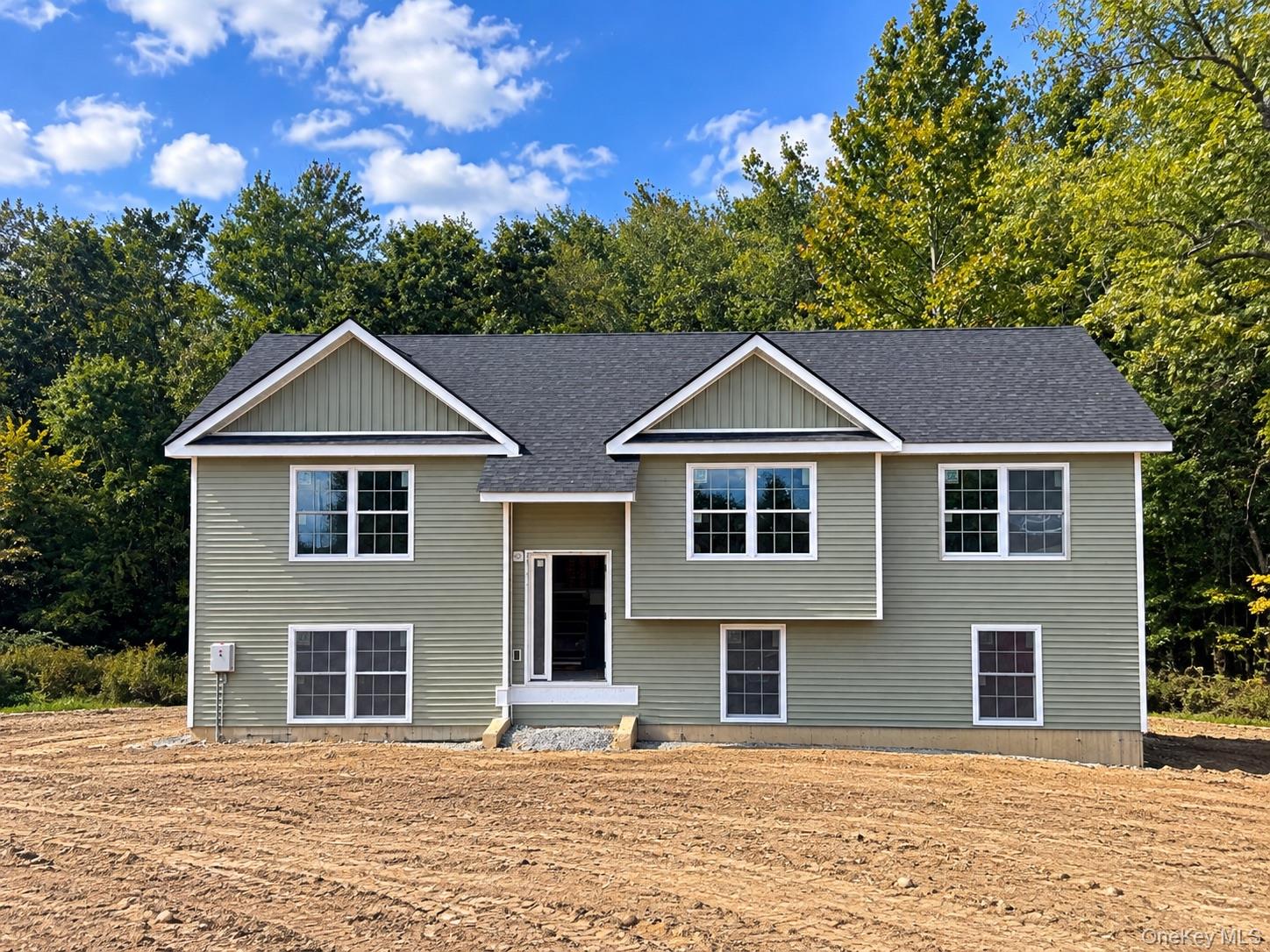 7 Lindenwood Lane, Newburgh NY 12550