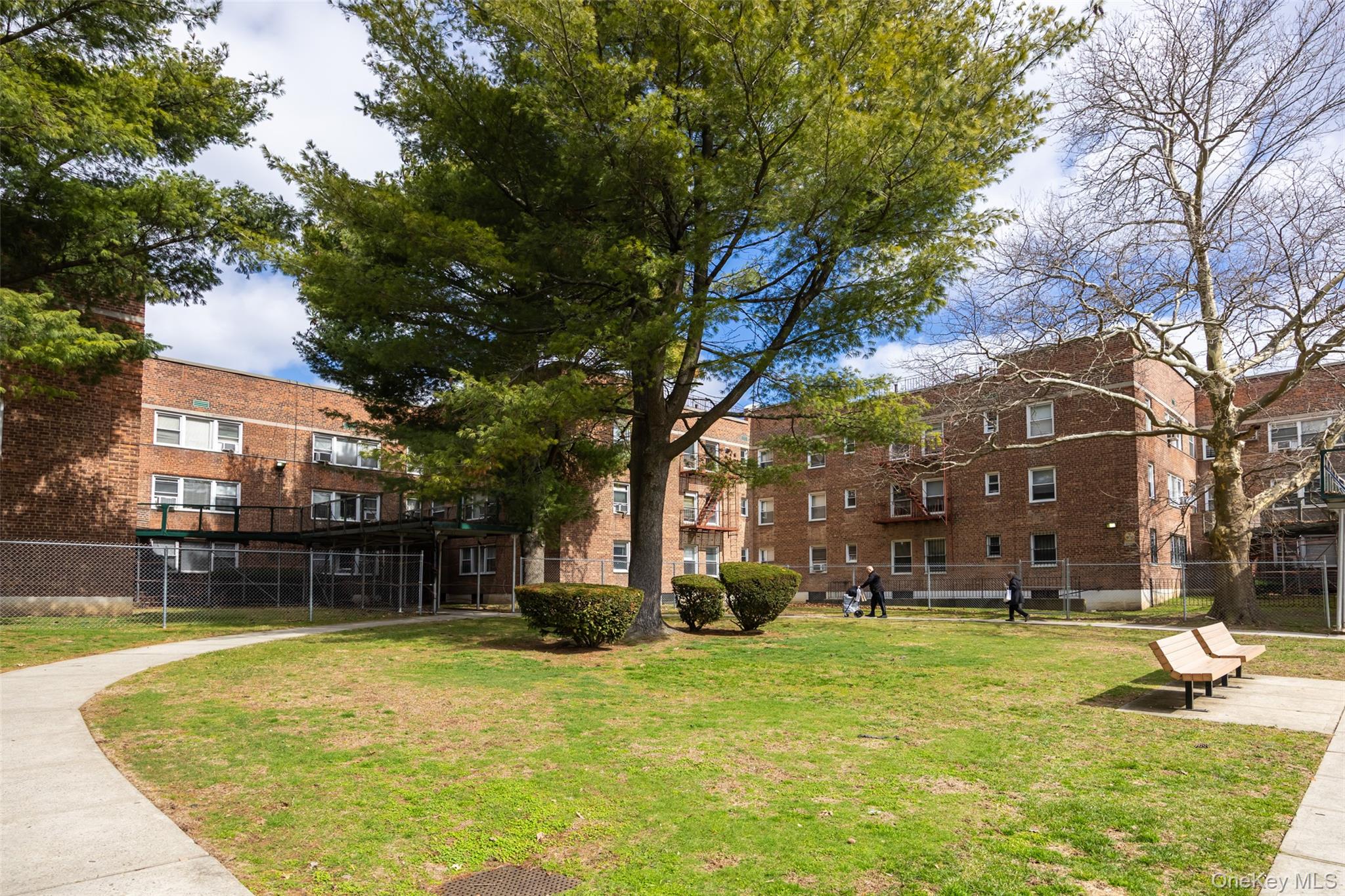 69-12 140th Street Unit 2C, Kew Garden Hills NY 11367
