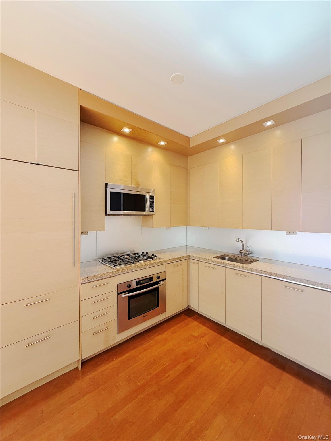 1600 Broadway Unit 7E, Manhattan NY 10019