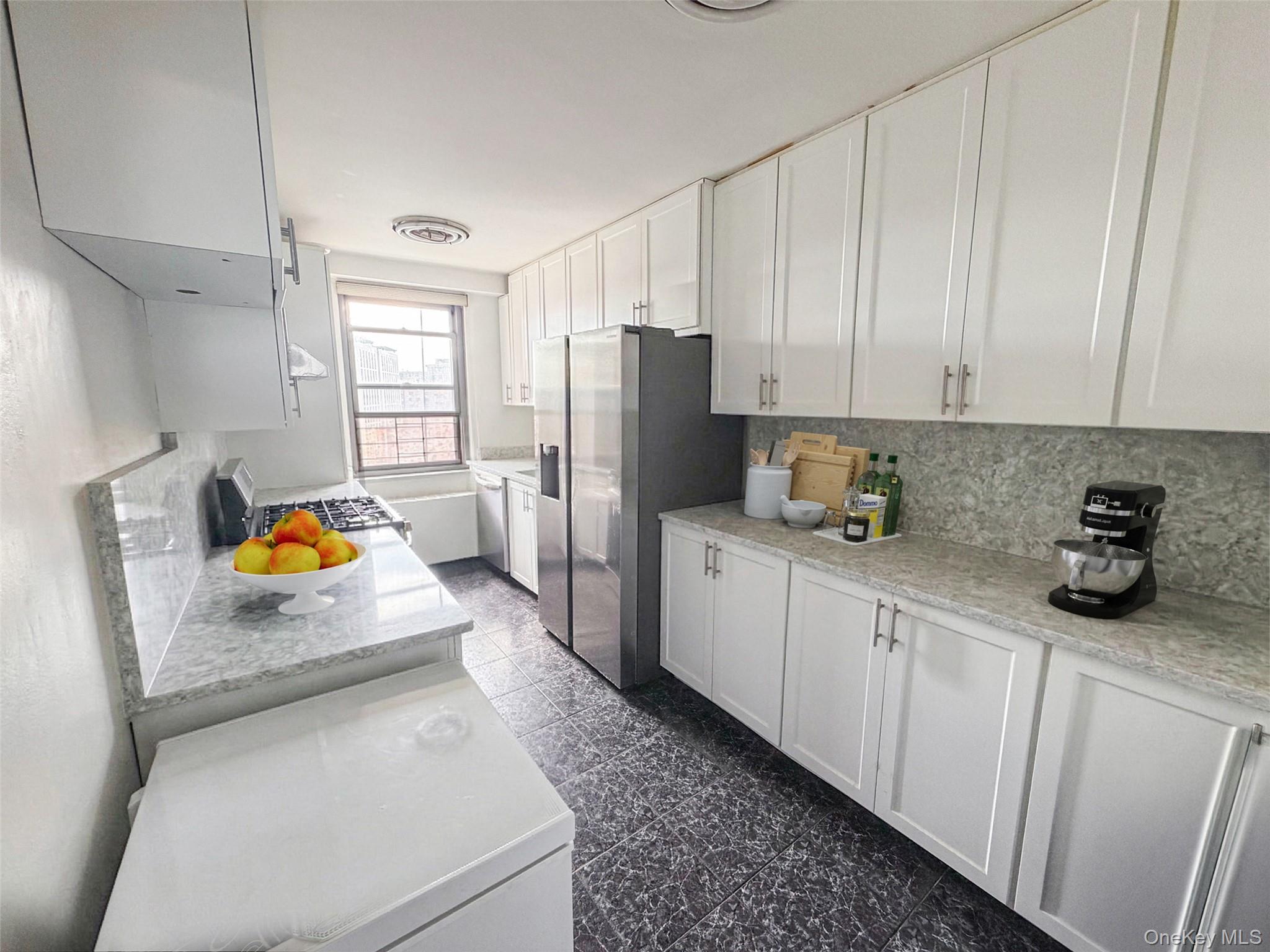 61-20 Grand Central Parkway Unit A901, Forest Hills NY 11375