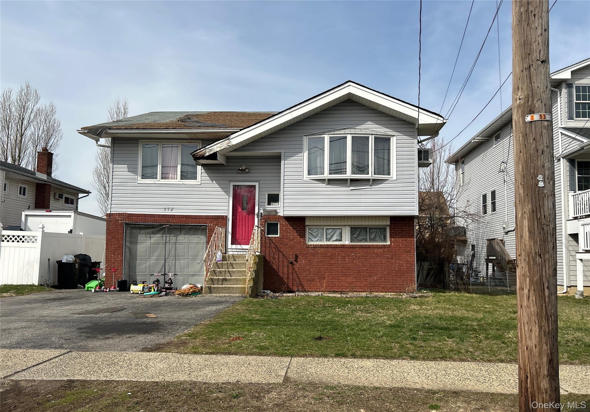 572 Miller Avenue, Freeport NY 11520