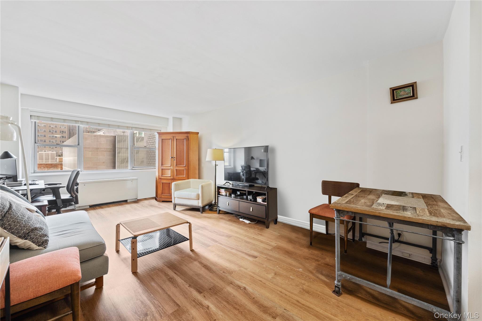 321 E 48th Street Unit 9D, Manhattan NY 10017