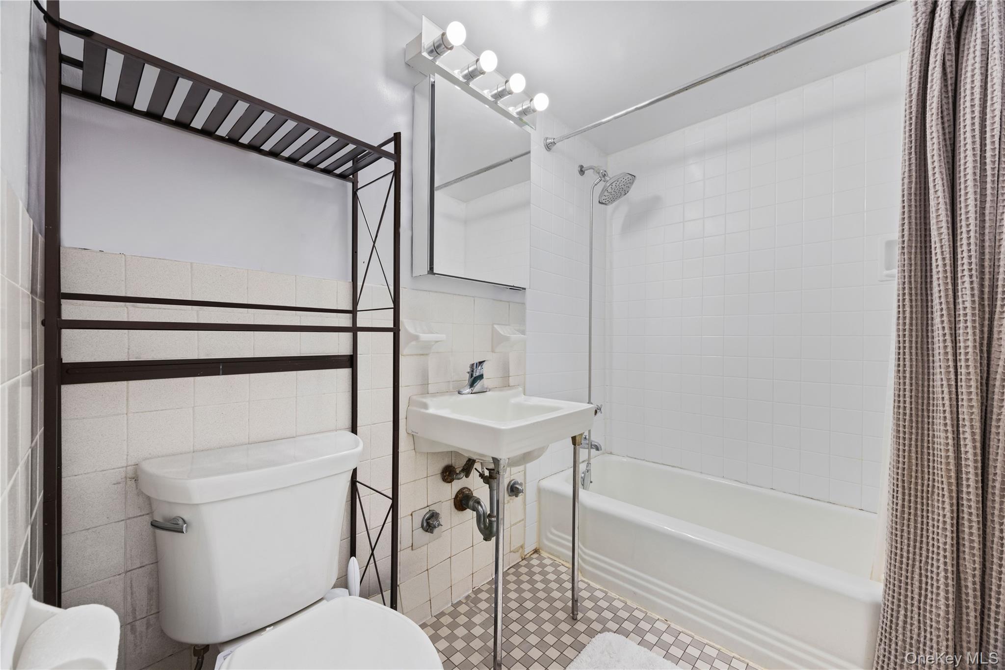 321 E 48th Street Unit 9D, Manhattan NY 10017