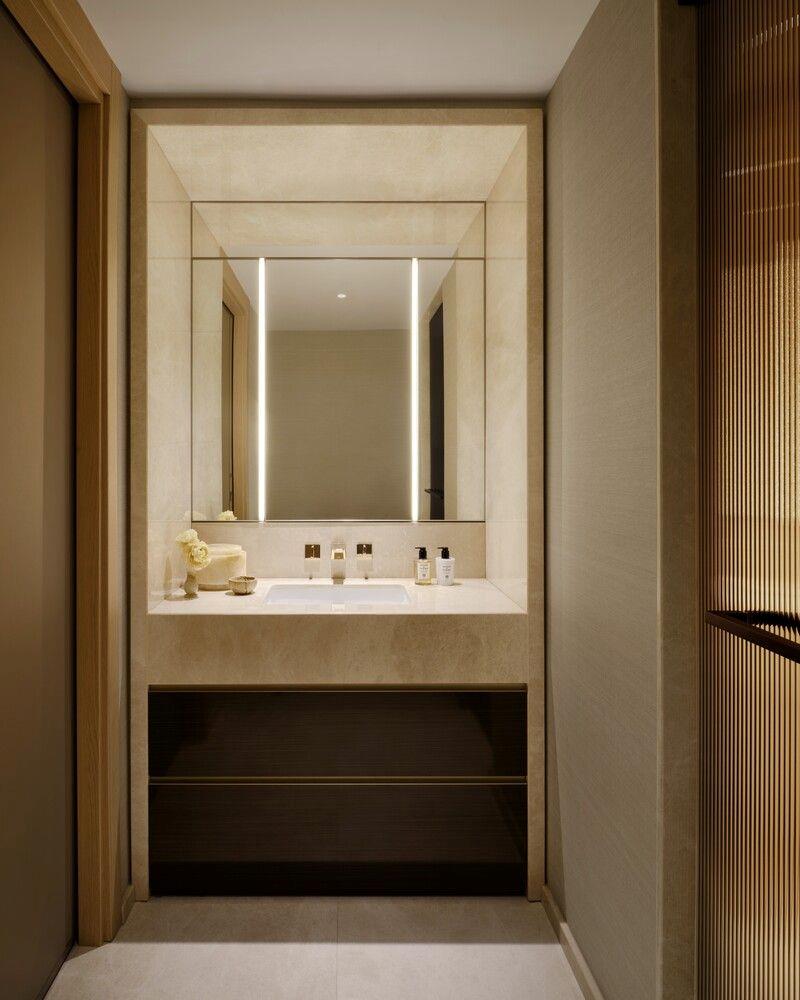 685 5TH Avenue Unit PHB, Manhattan NY 10022