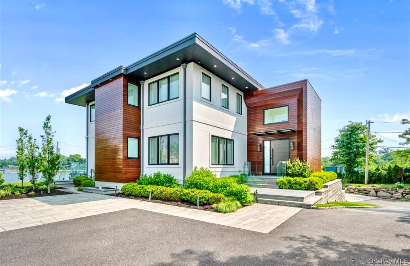 70 CANDY Lane, Saddle Rock NY 11023