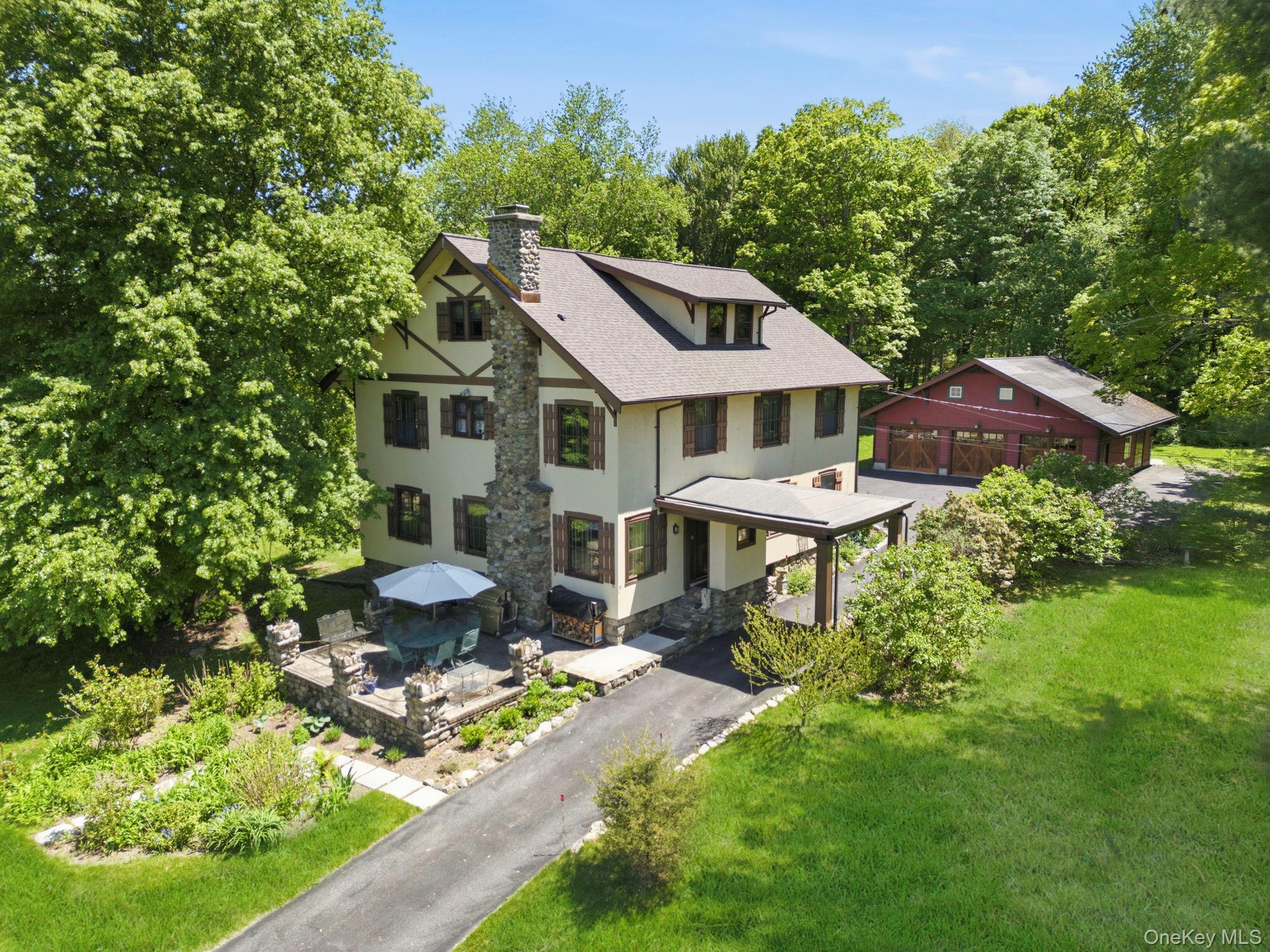 8 Elmer Galloway Road, Katonah NY 10536