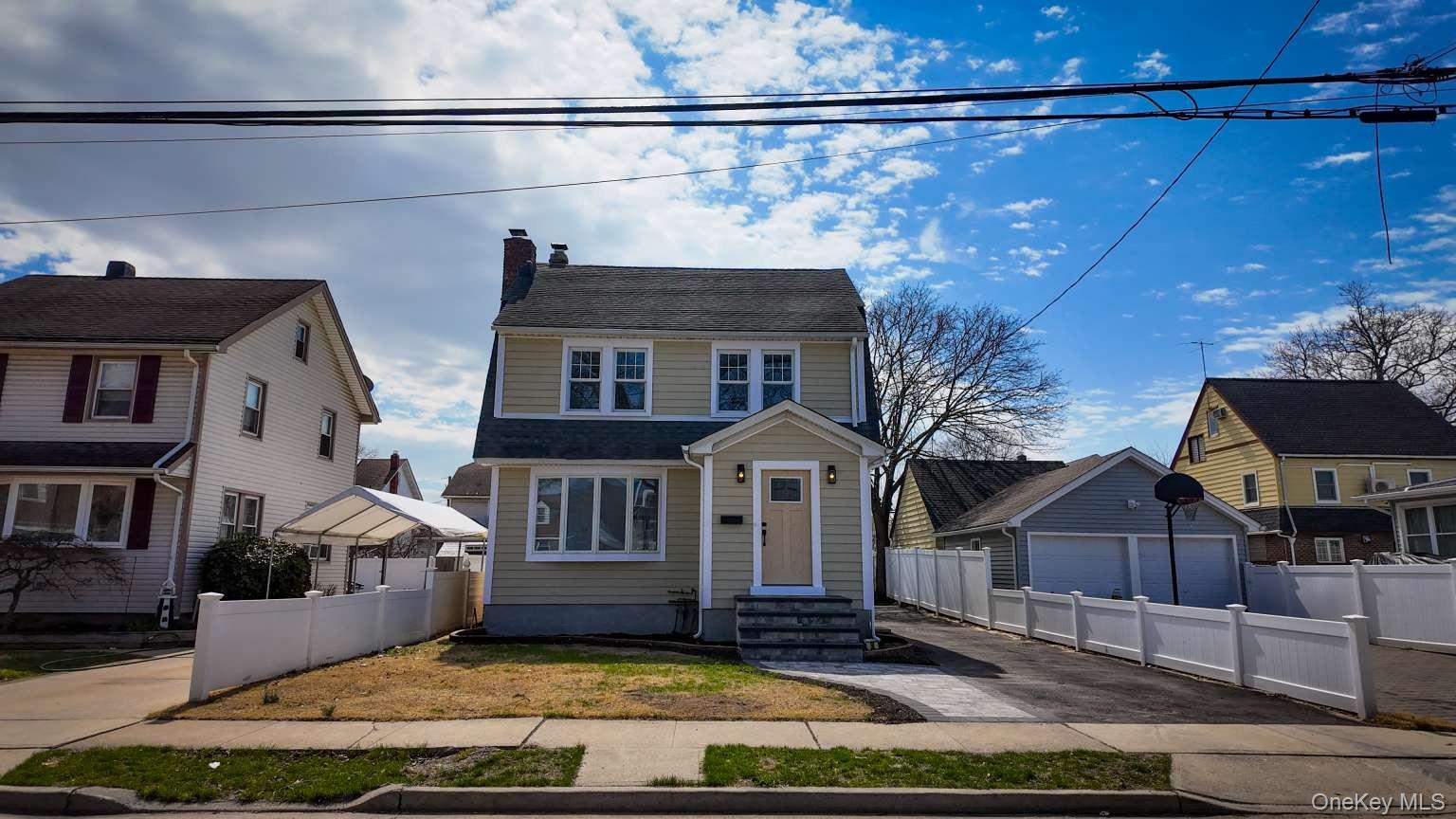50 E Saint Marks Place, Valley Stream NY 11580