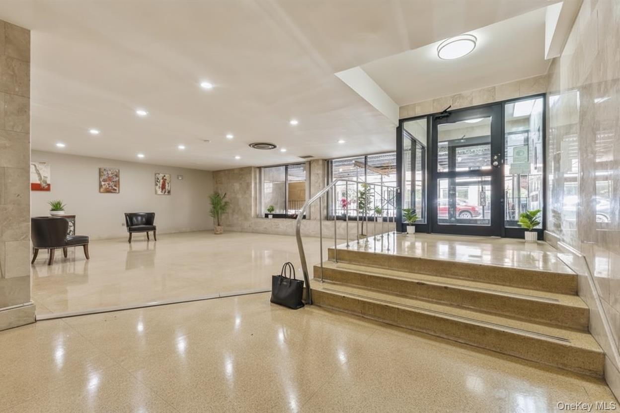 99-10 60th Avenue Unit 5D, Corona NY 11368