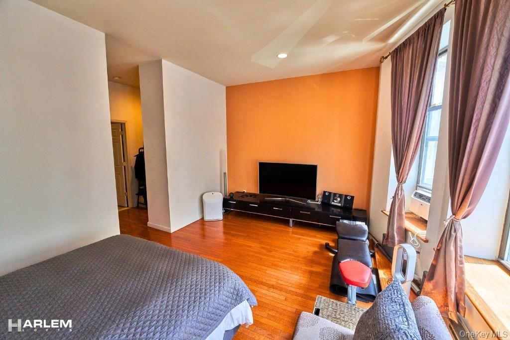521 162nd Street - TH Street, Manhattan NY 10032