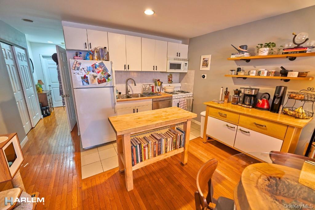 521 162nd Street - TH Street, Manhattan NY 10032