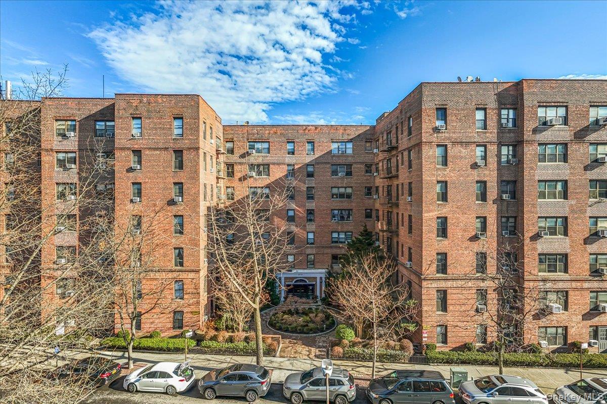 67-35 Yellowstone Boulevard Unit 1J, Forest Hills NY 11375