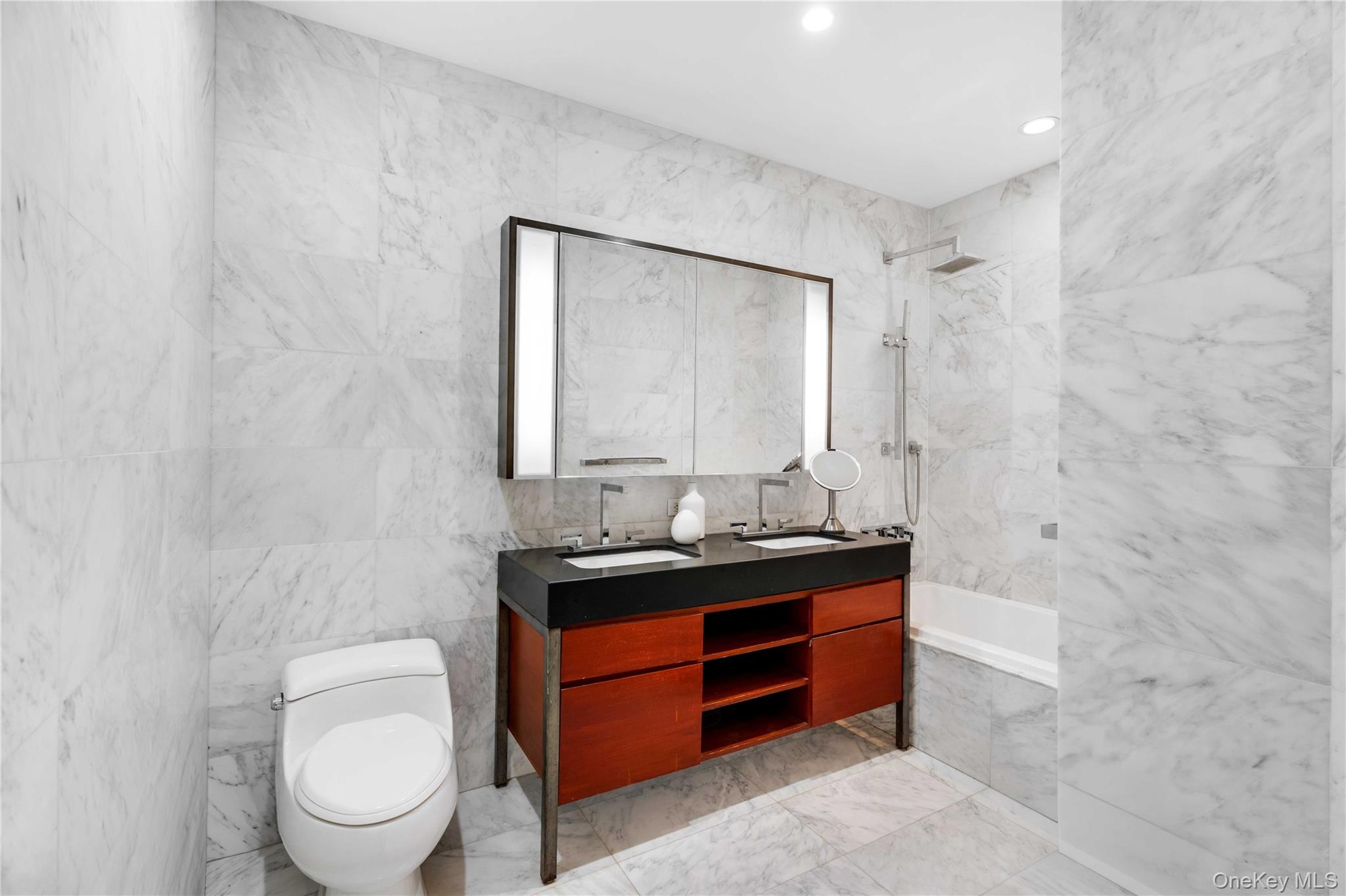 75 Wall Street Unit 25F, Manhattan NY 10005