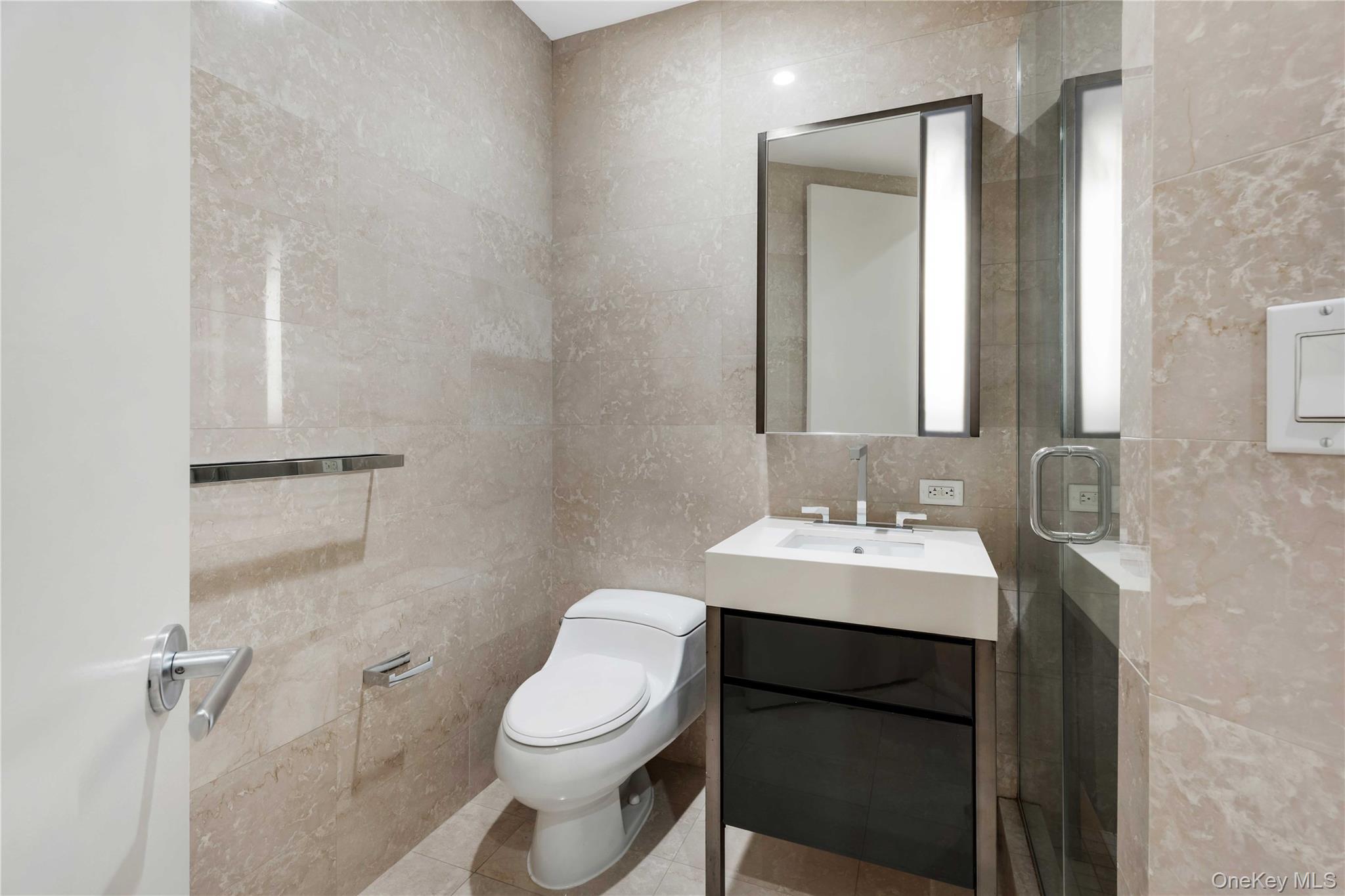 75 Wall Street Unit 25F, Manhattan NY 10005