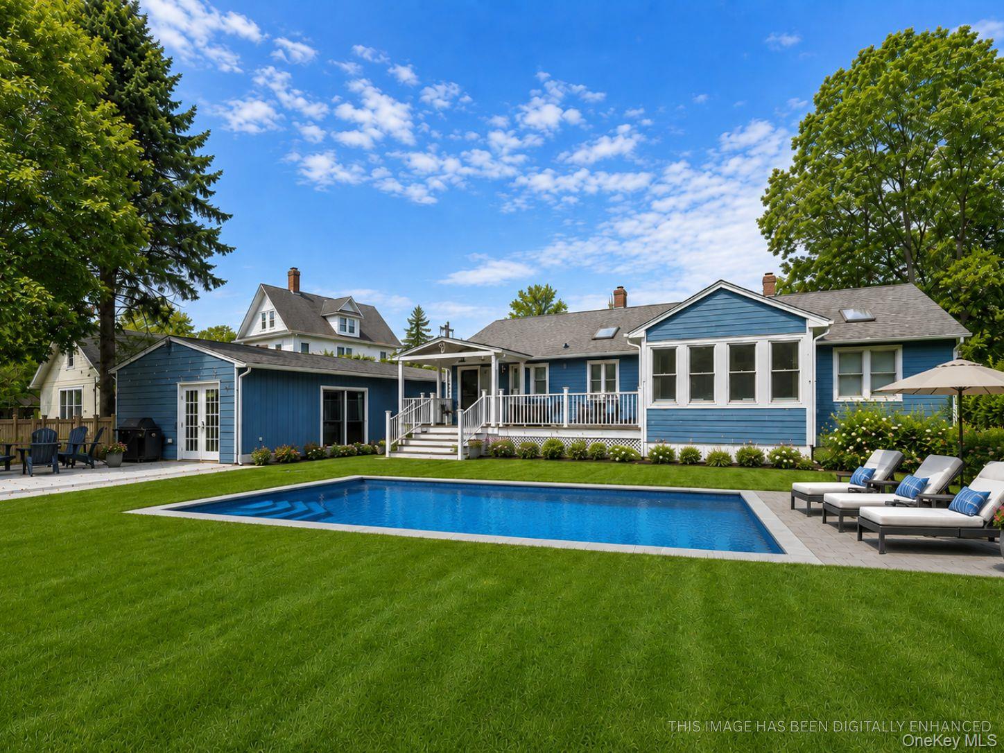 10940 Main Road, East Marion NY 11939