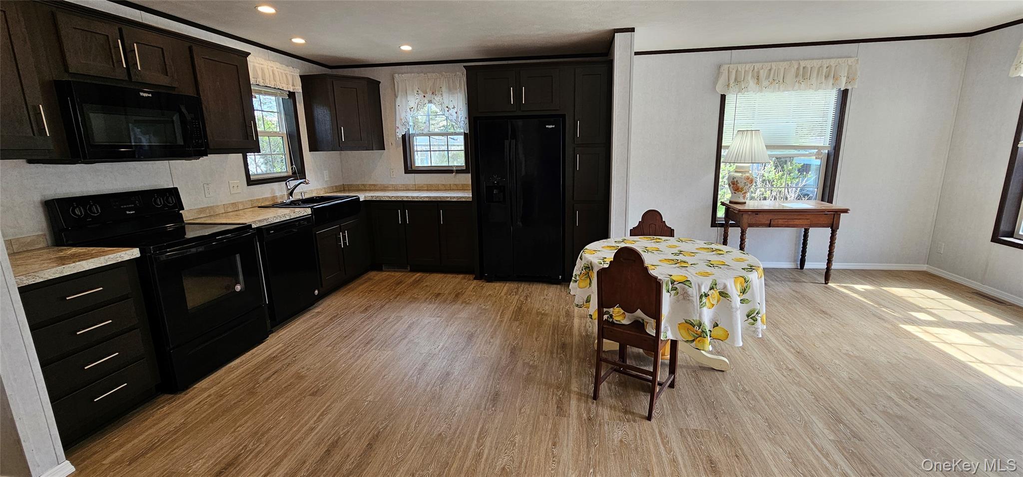 525-B26 Riverleigh Avenue Unit B26, Riverhead NY 11901