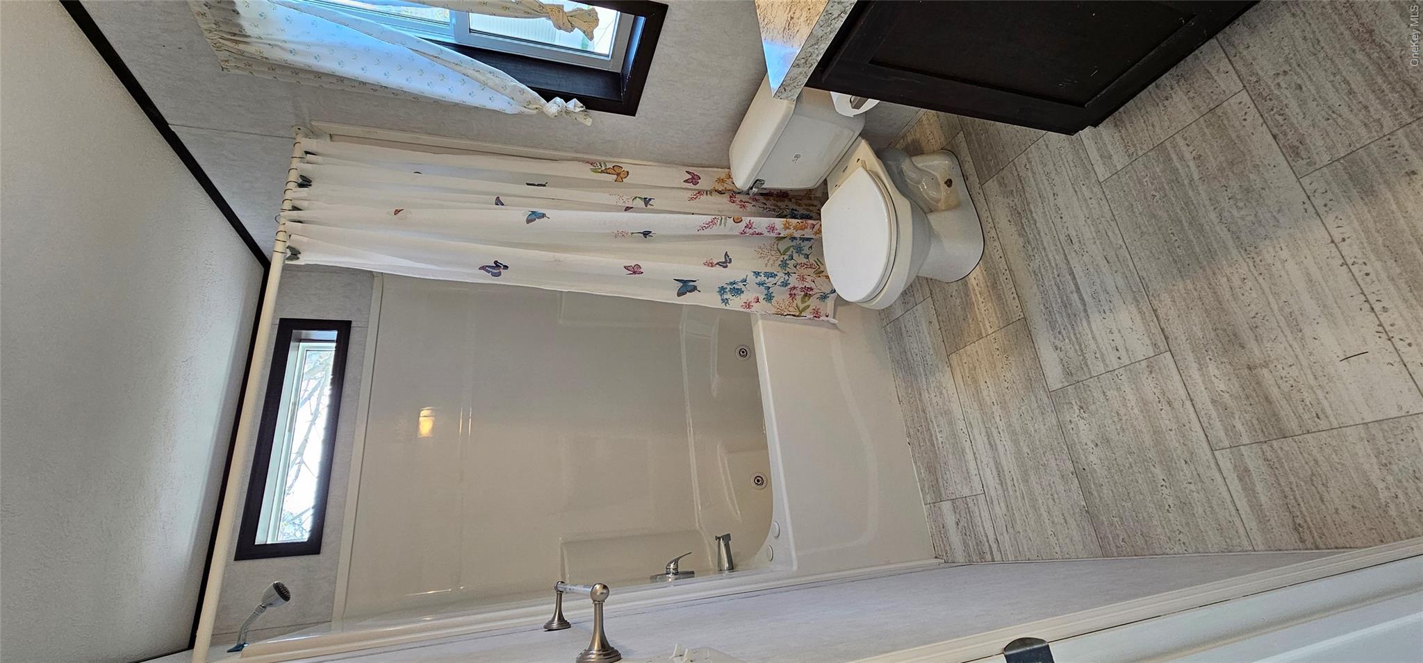 525-B26 Riverleigh Avenue Unit B26, Riverhead NY 11901
