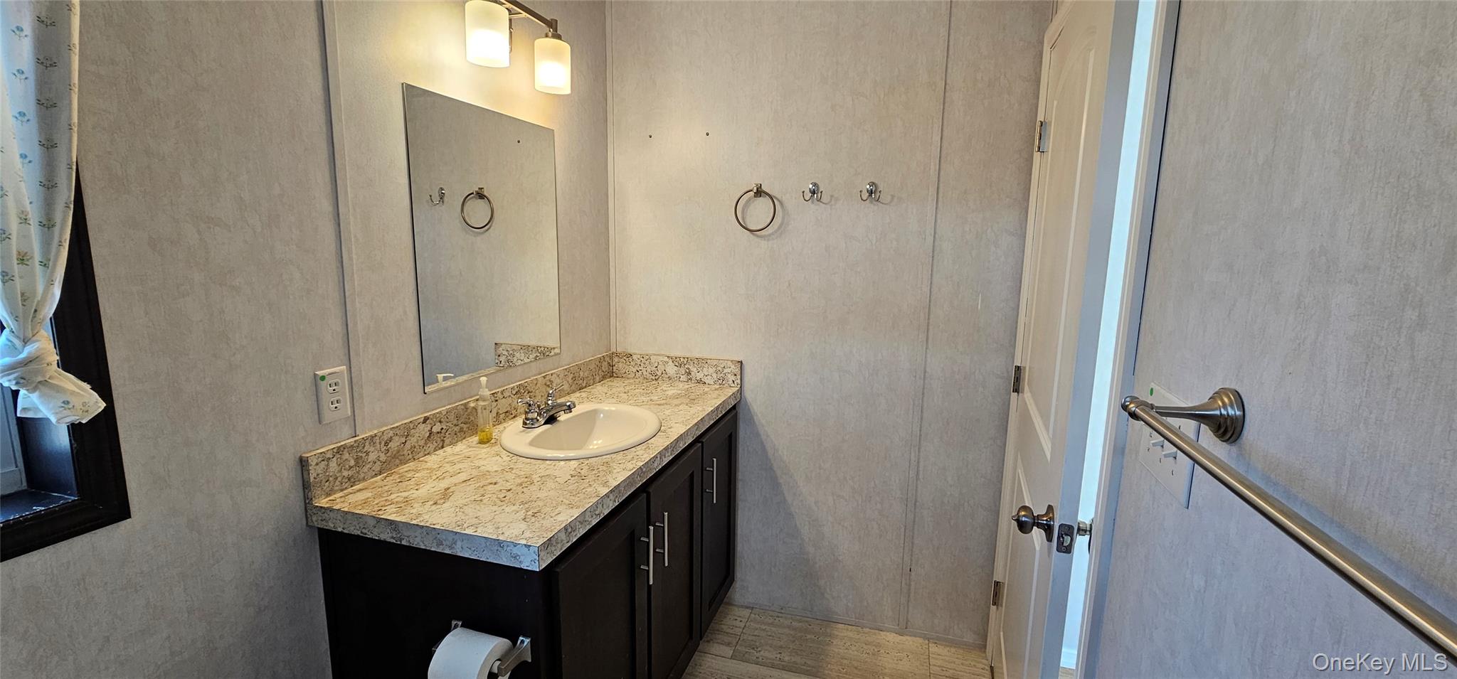 525-B26 Riverleigh Avenue Unit B26, Riverhead NY 11901