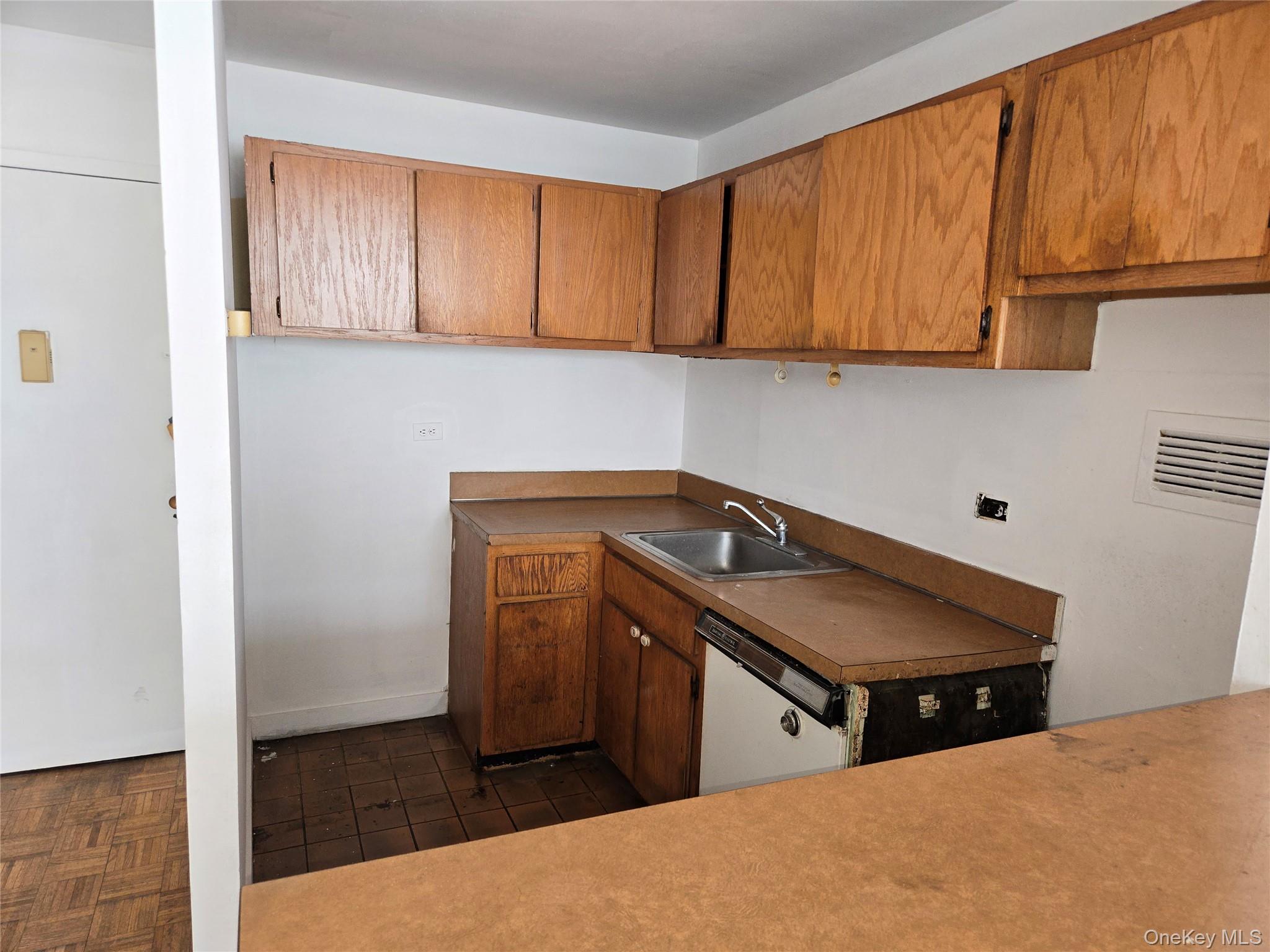 111 4th avenue Unit 11L, Manhattan NY 10003