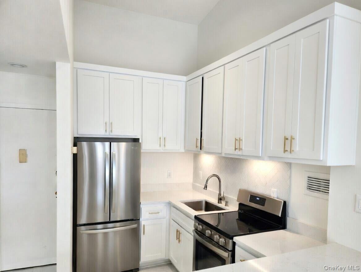 111 4th avenue Unit 11L, Manhattan NY 10003