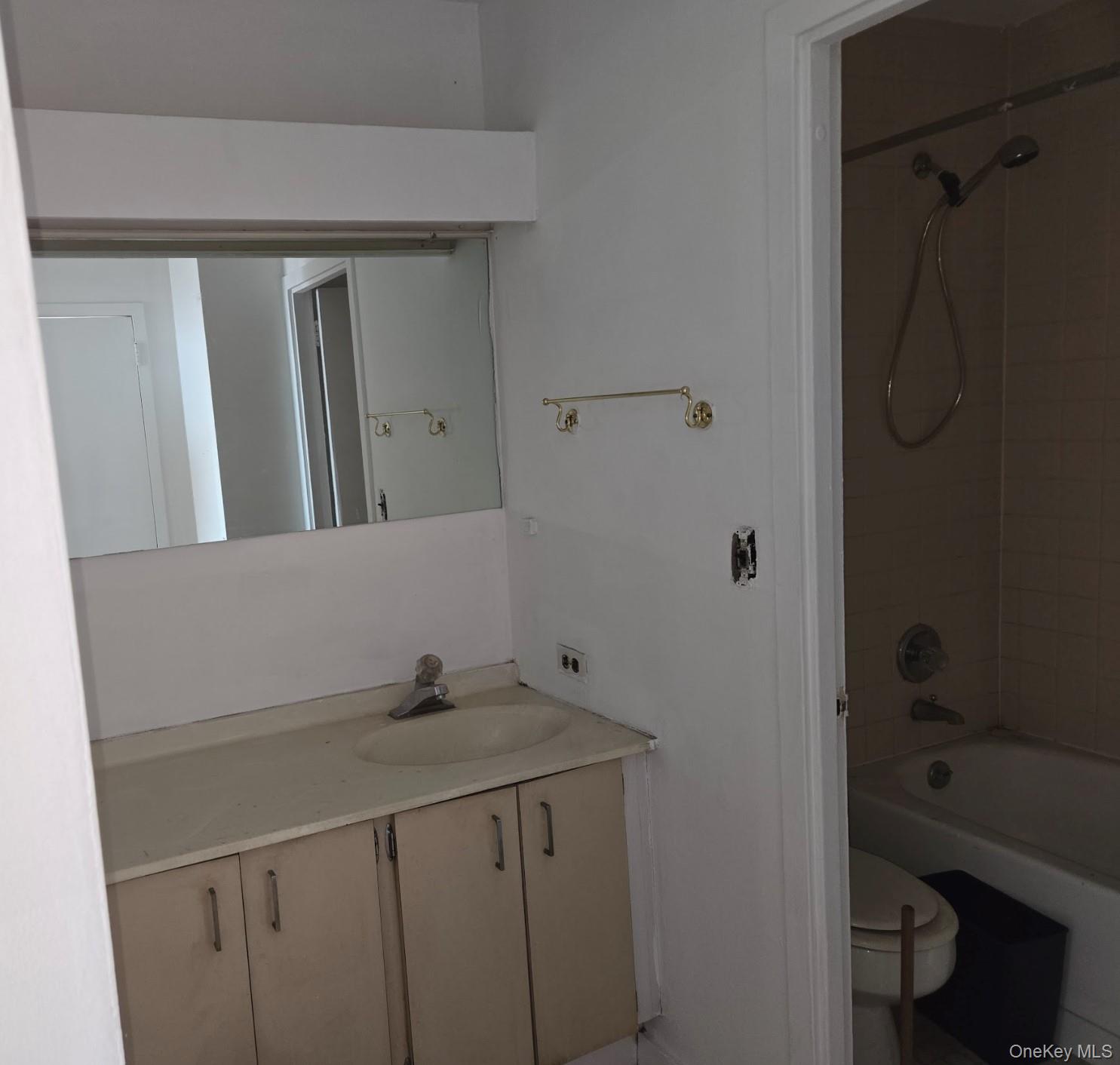 111 4th avenue Unit 11L, Manhattan NY 10003
