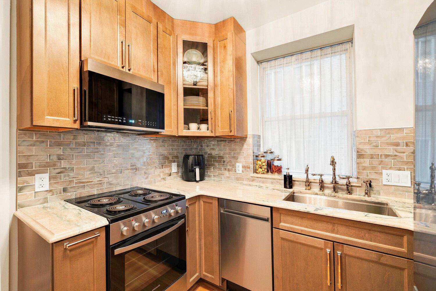 40 W 55TH Street Unit 4B, Manhattan NY 10019