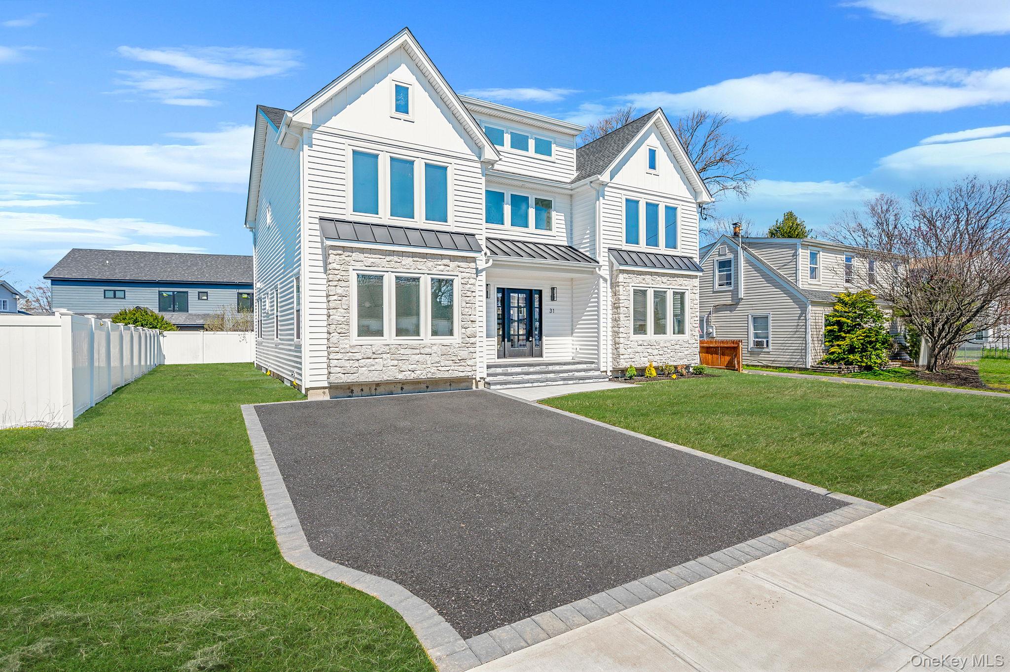 31 Libby Avenue, Hicksville NY 11801