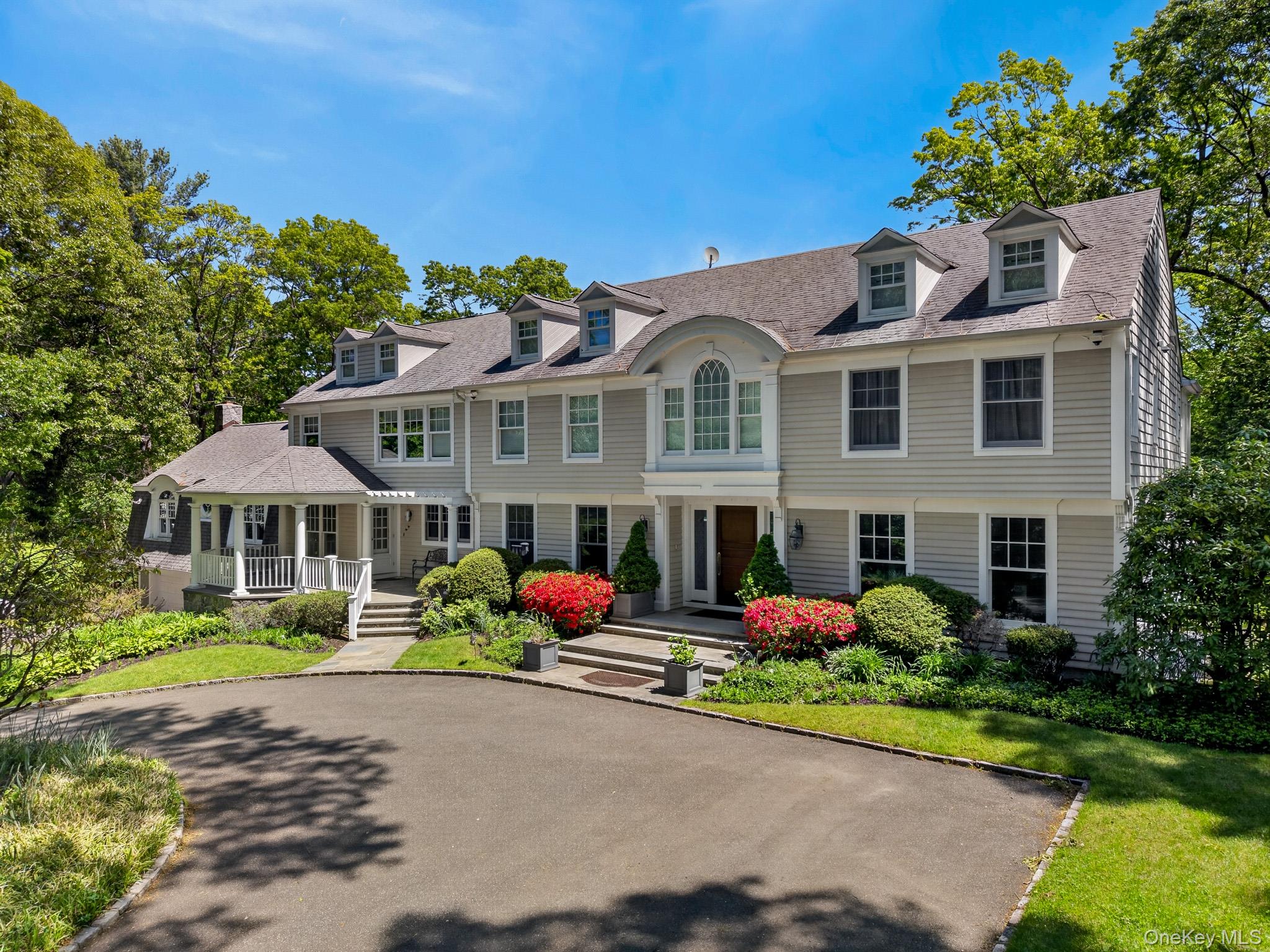 10 Redmond Lane, Oyster Bay NY 11771